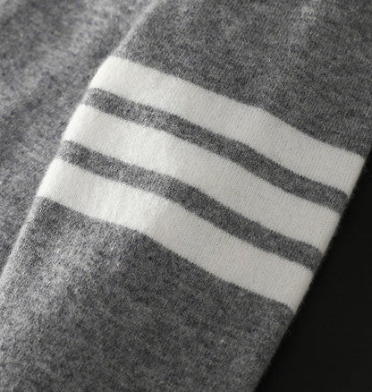CLASSIC WOOL KNIT CARDIGAN