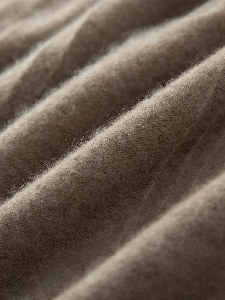 100% CASHMERE SWEATER