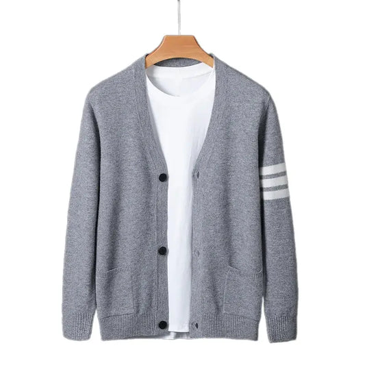 CLASSIC WOOL KNIT CARDIGAN